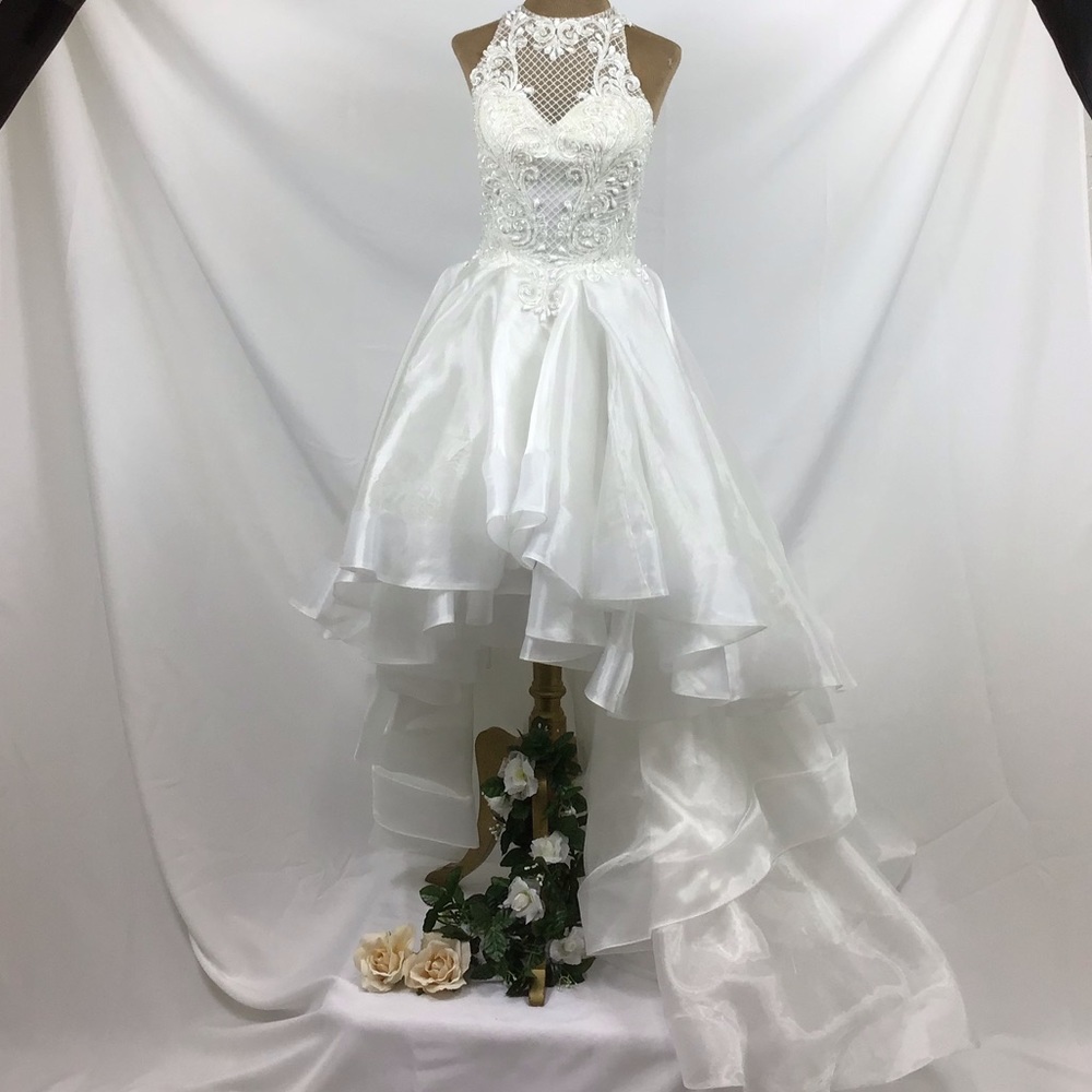 Narianna | White high-low beaded laced formal gown